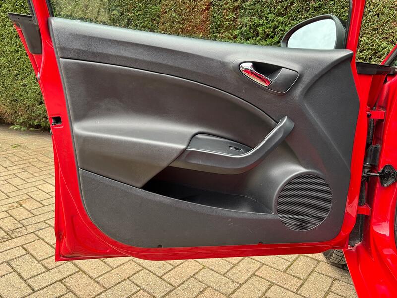 SEAT IBIZA