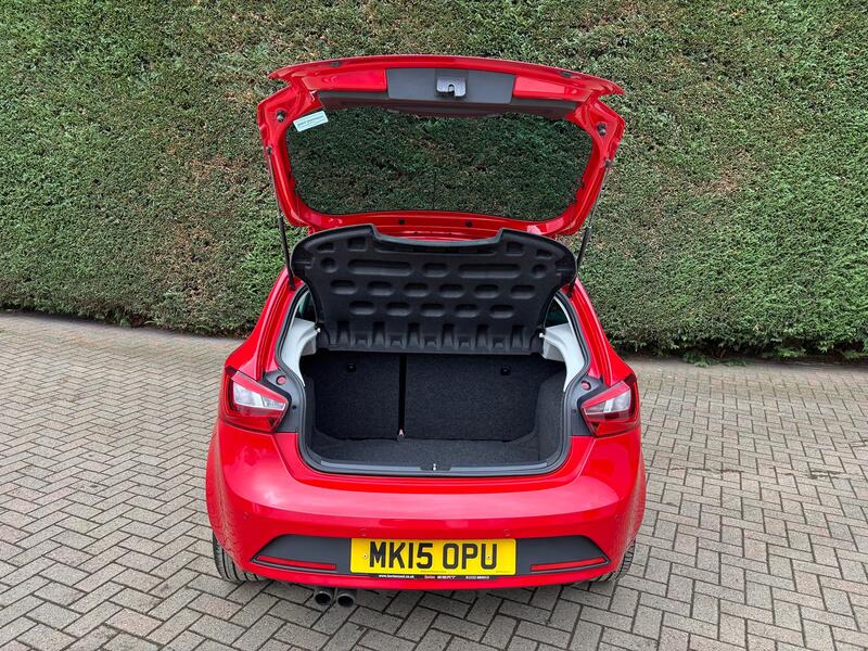 SEAT IBIZA