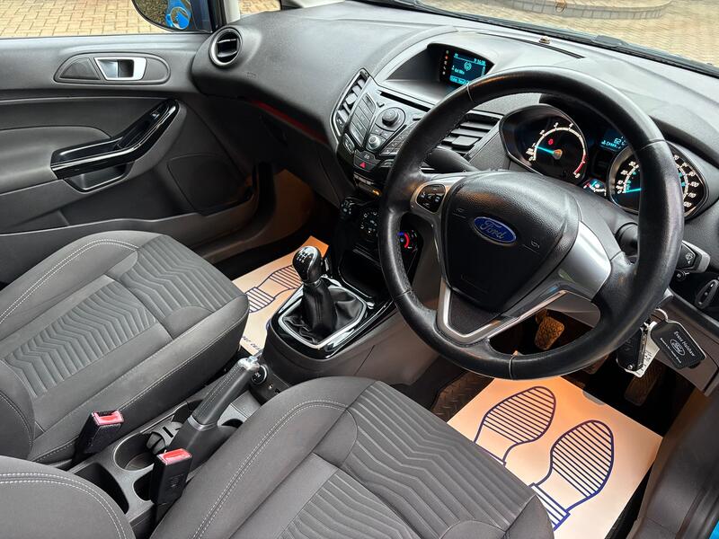 FORD FIESTA