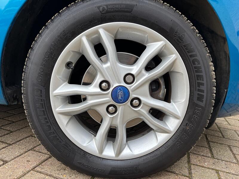 FORD FIESTA
