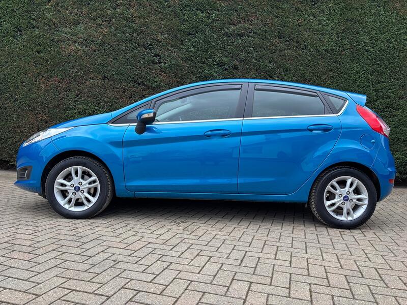 FORD FIESTA