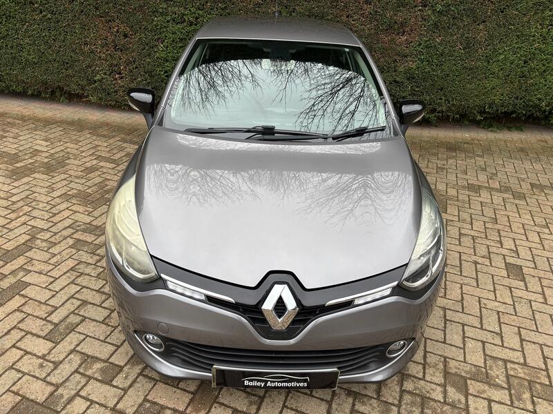 RENAULT CLIO