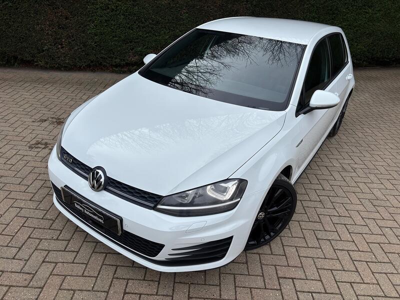 View VOLKSWAGEN GOLF 2.0 TDI BlueMotion Tech GTD