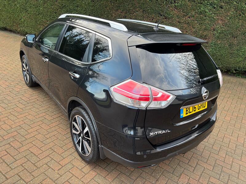 NISSAN X-TRAIL