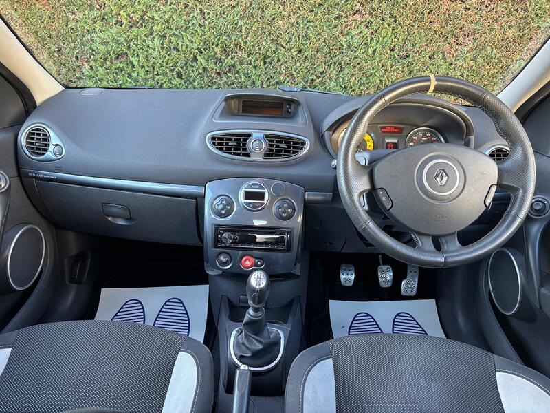 View RENAULT CLIO 2.0 Renaultsport