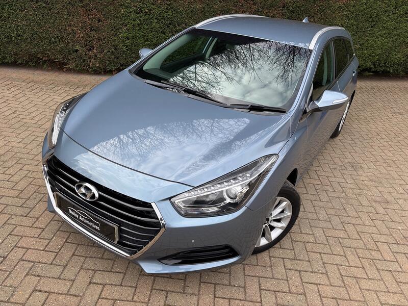 View HYUNDAI I40 1.7 CRDi Blue Drive SE Nav