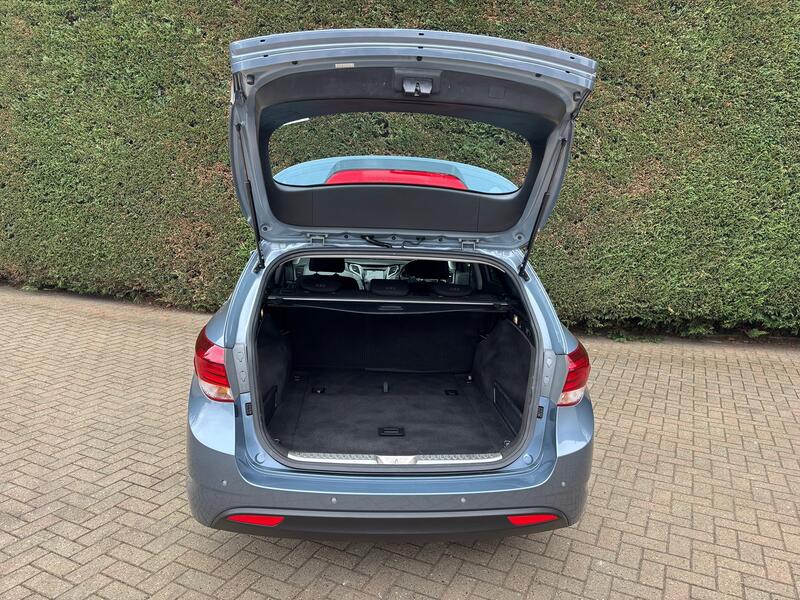 HYUNDAI I40