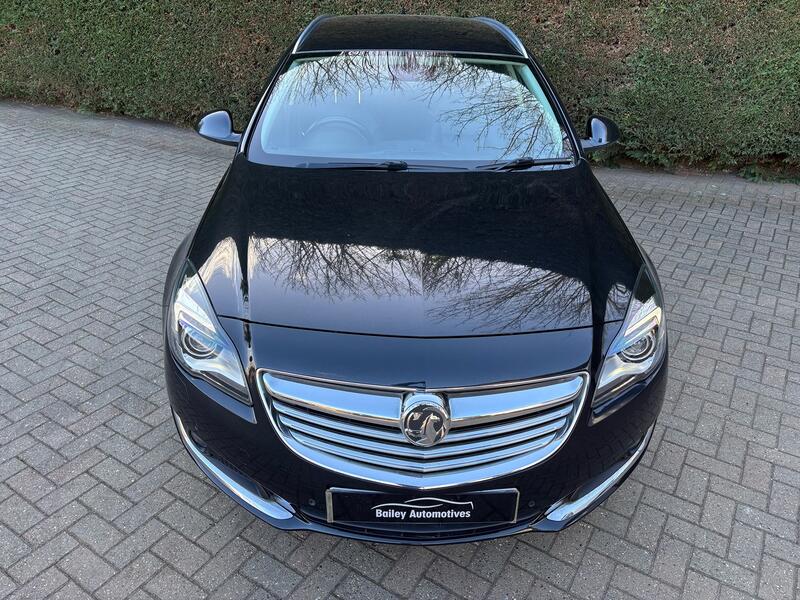 VAUXHALL INSIGNIA