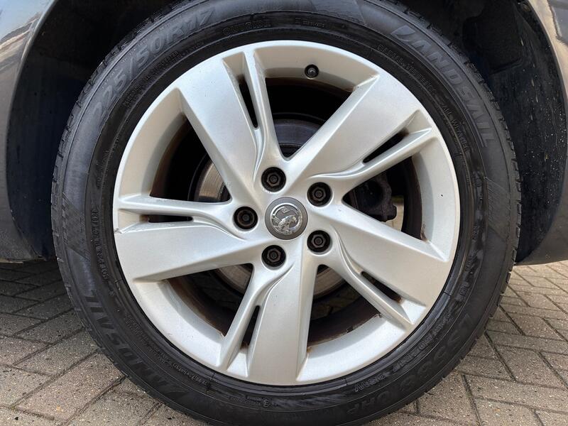 VAUXHALL ASTRA