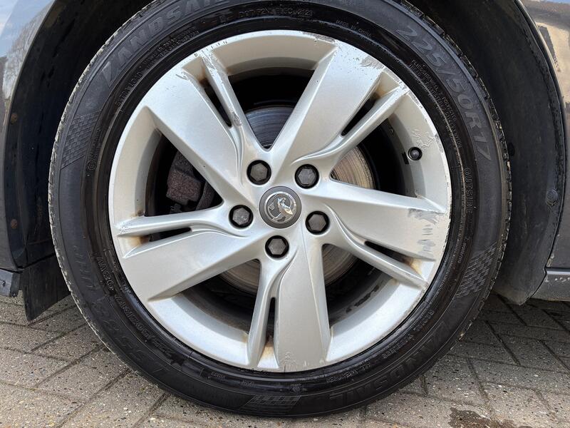 VAUXHALL ASTRA