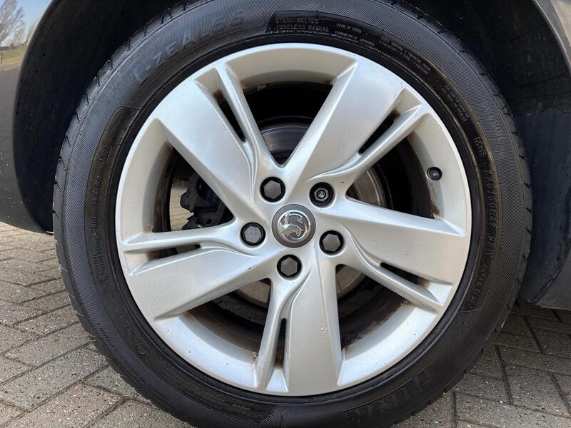 VAUXHALL ASTRA