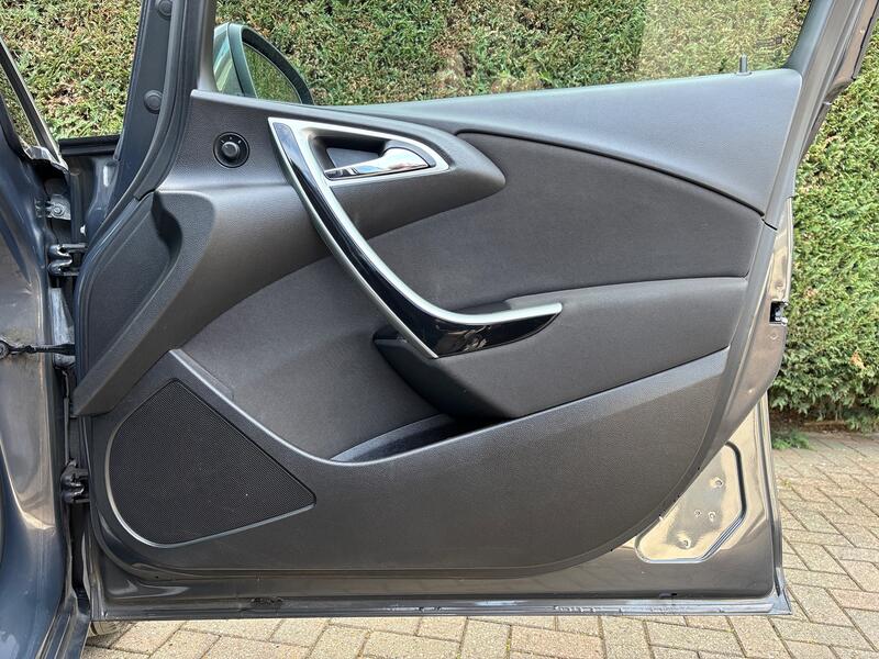 VAUXHALL ASTRA