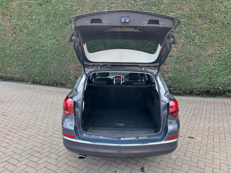 VAUXHALL ASTRA