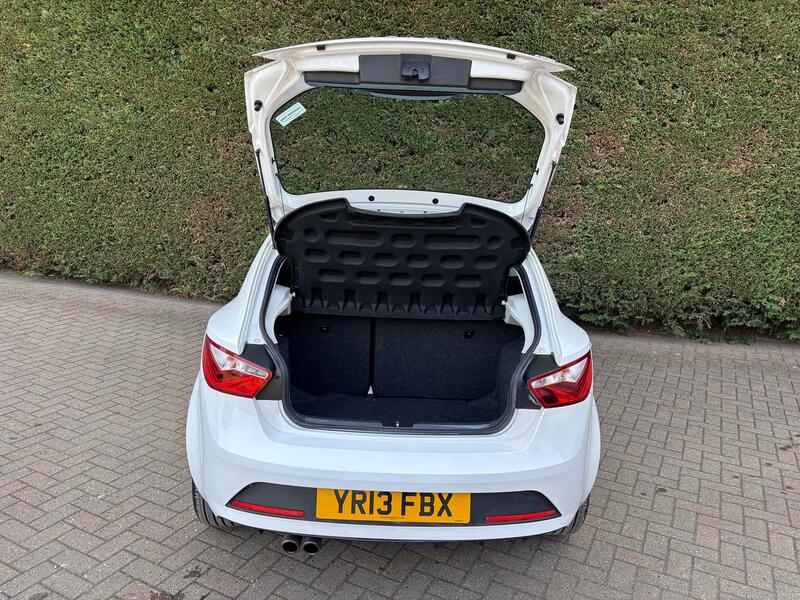 SEAT IBIZA