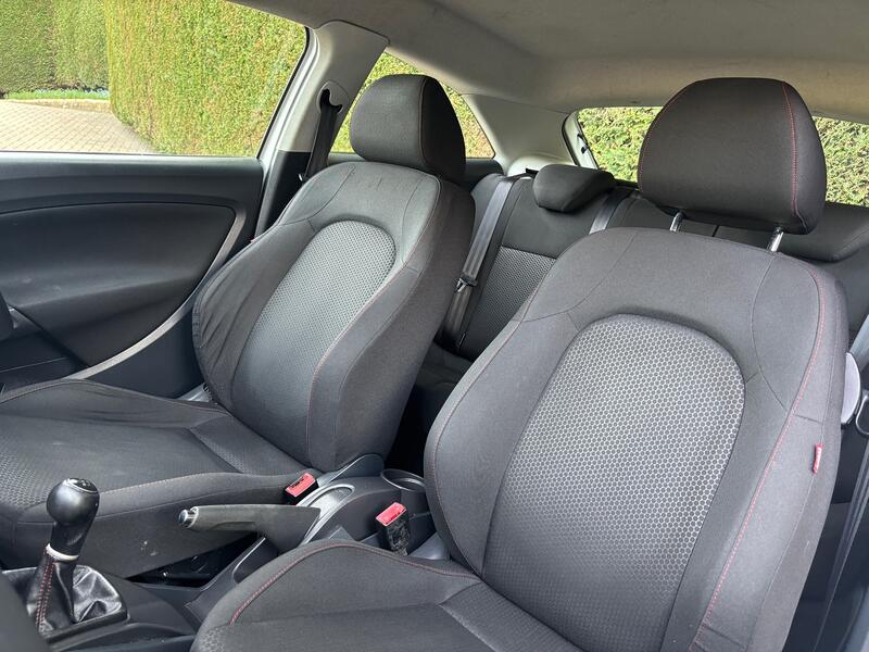 SEAT IBIZA