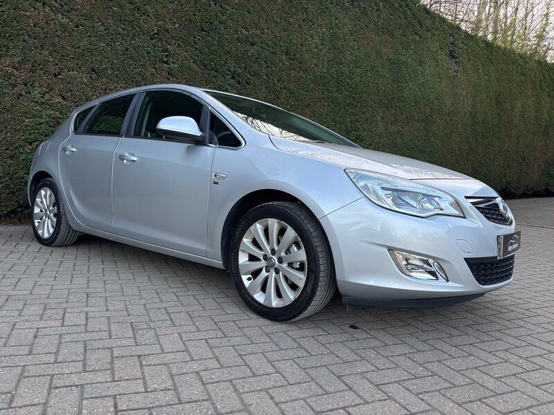 VAUXHALL ASTRA