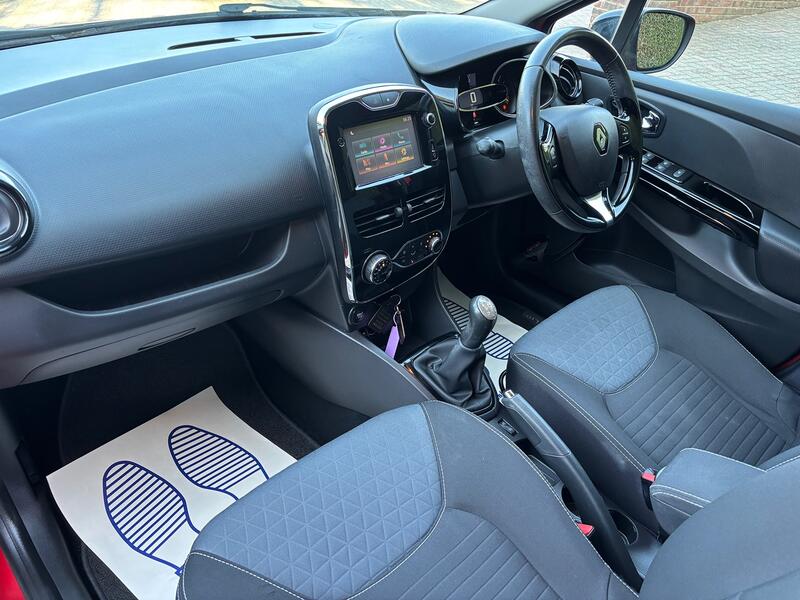 RENAULT CLIO
