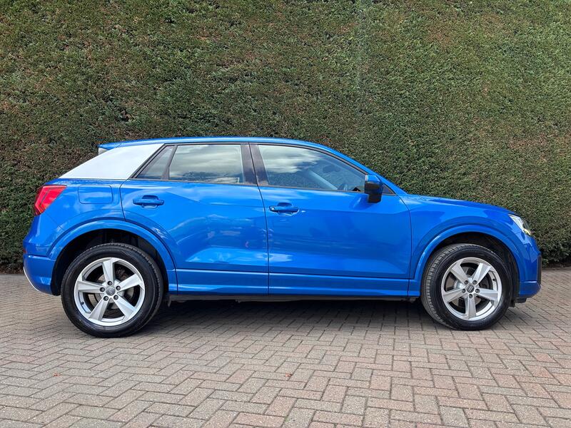 AUDI Q2