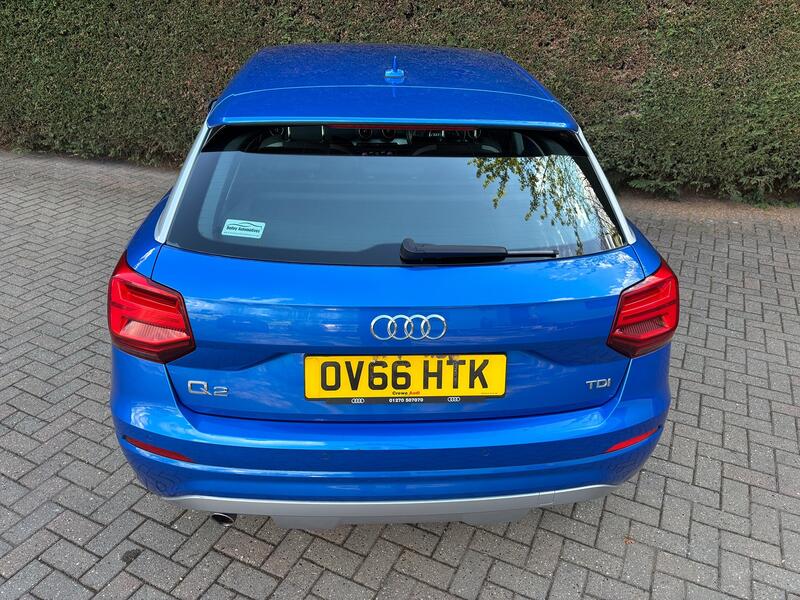 AUDI Q2