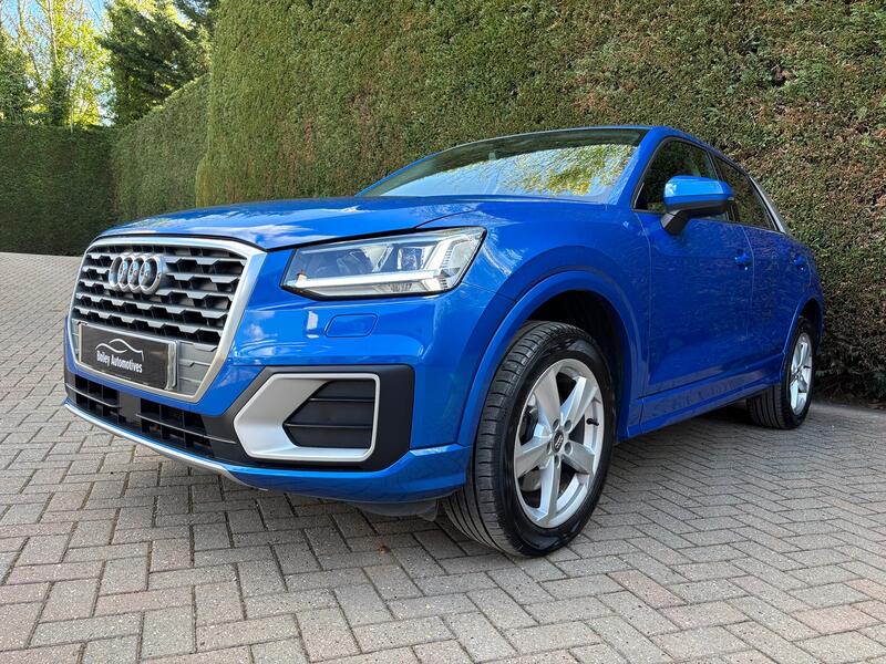 AUDI Q2