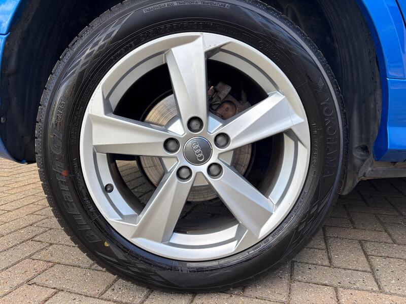 AUDI Q2