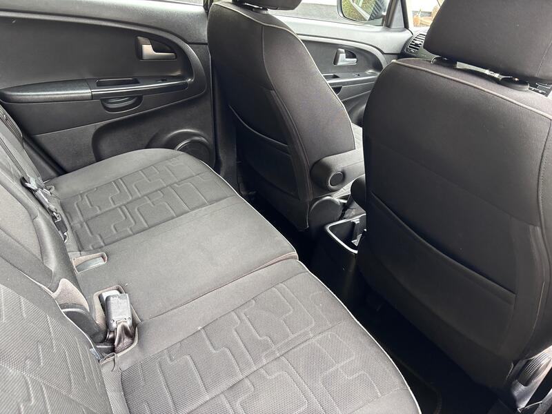 KIA VENGA