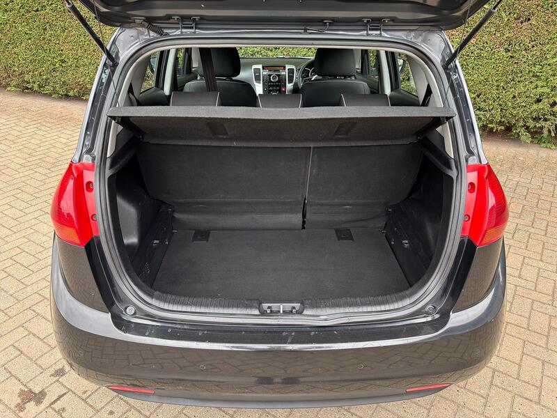 KIA VENGA
