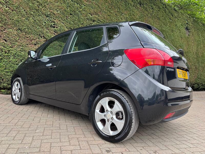 KIA VENGA