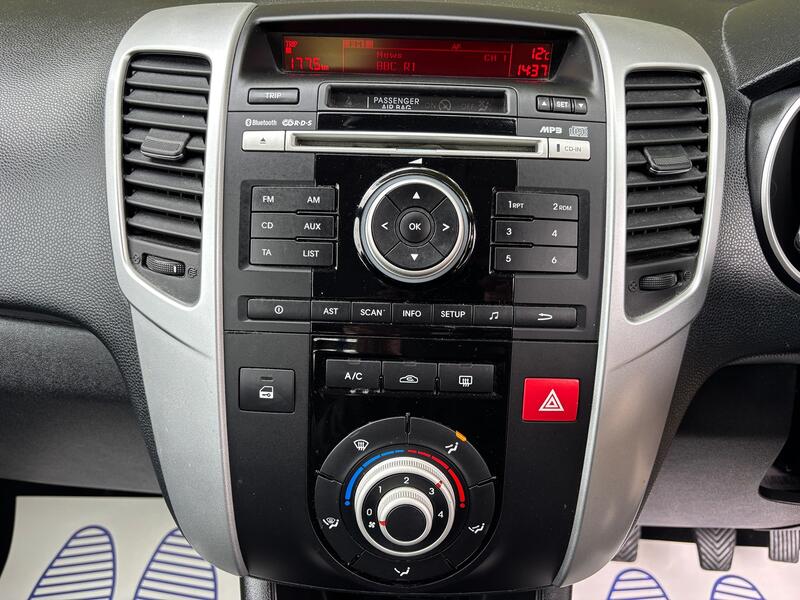 KIA VENGA
