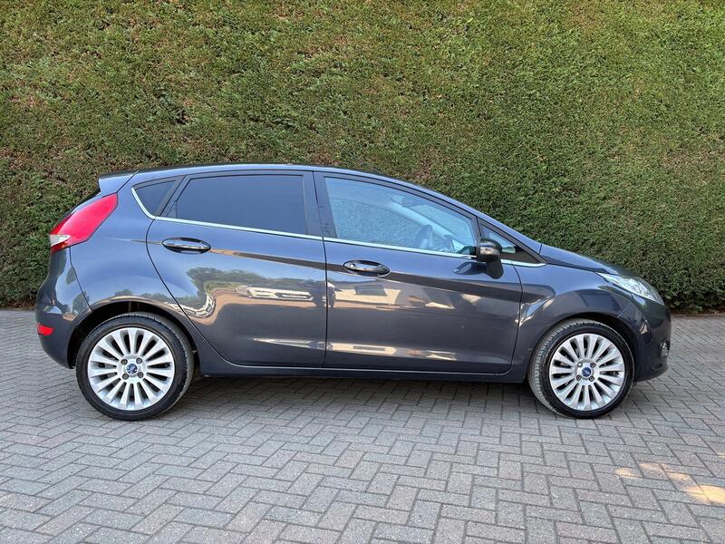 FORD FIESTA