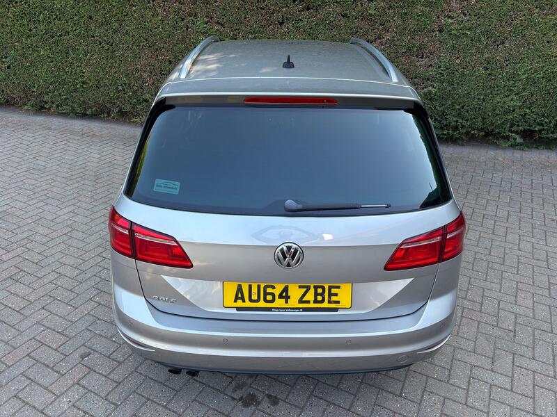 VOLKSWAGEN GOLF SV