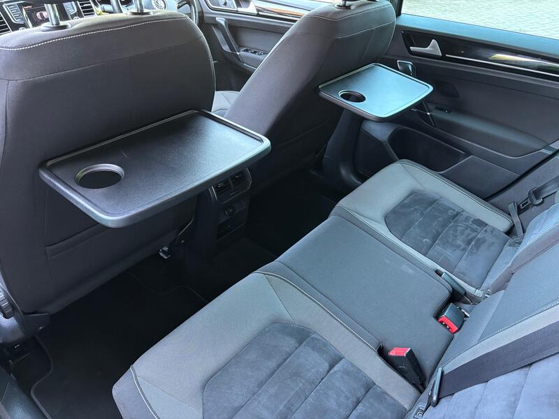 VOLKSWAGEN GOLF SV