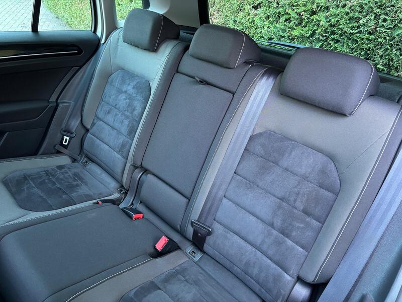VOLKSWAGEN GOLF SV