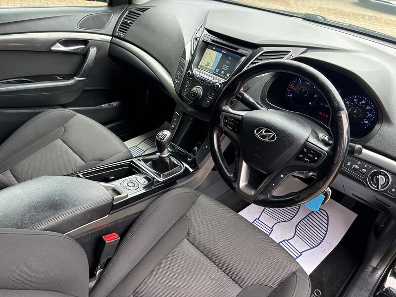HYUNDAI I40