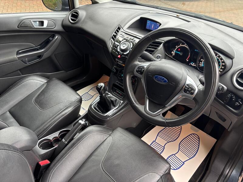 FORD FIESTA