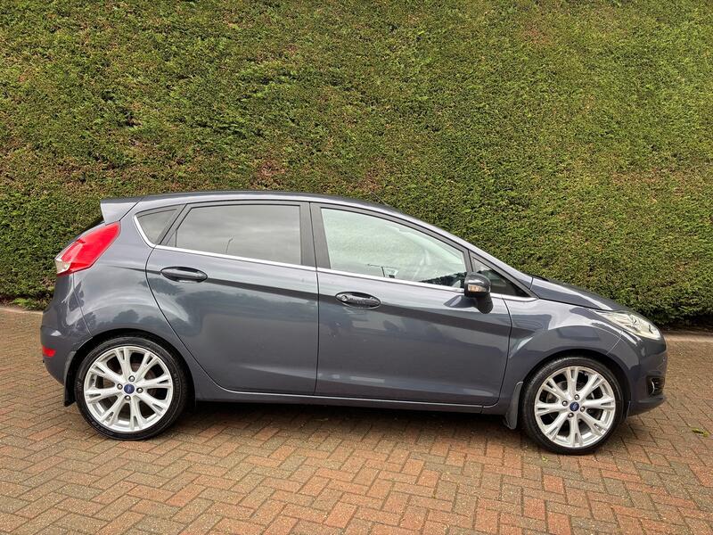 FORD FIESTA