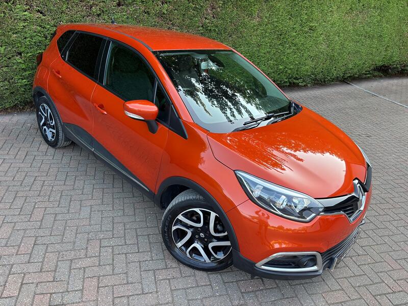 View RENAULT CAPTUR 1.5 Dynamique S MediaNav dCi 90 Stop & Start