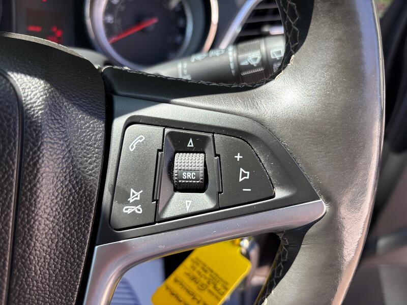 VAUXHALL MOKKA