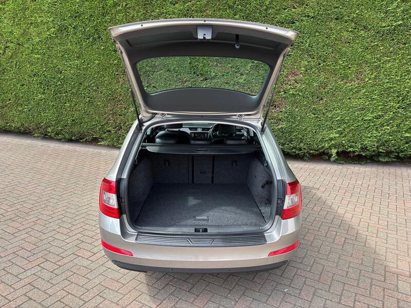 SKODA OCTAVIA