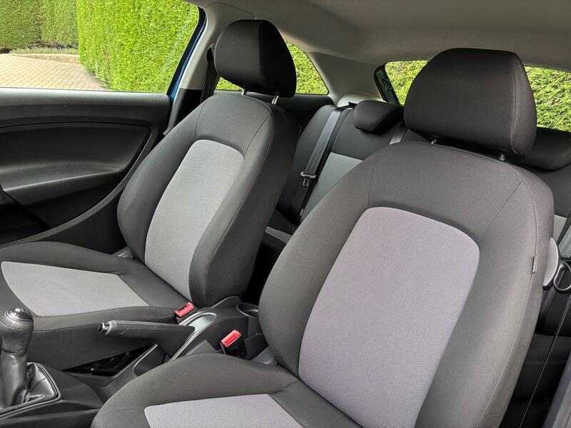 SEAT IBIZA