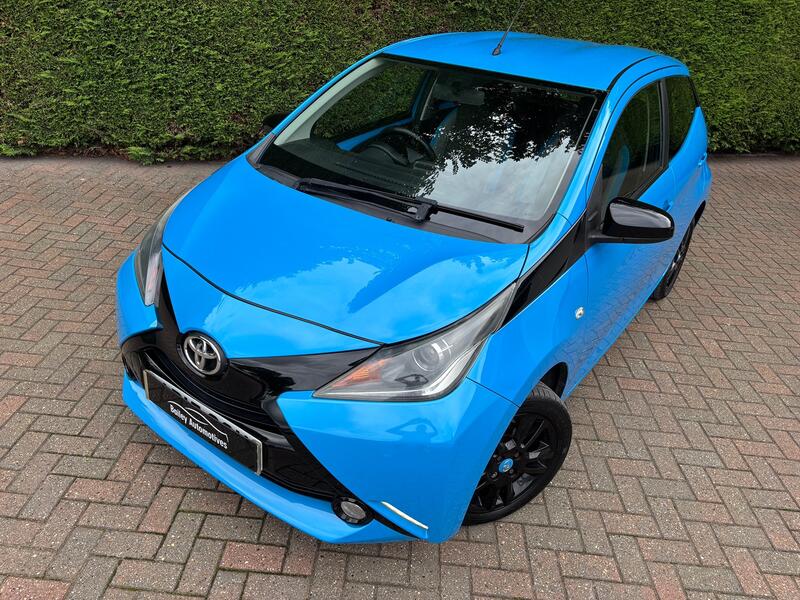 View TOYOTA AYGO 1.0 VVT-i x-cite