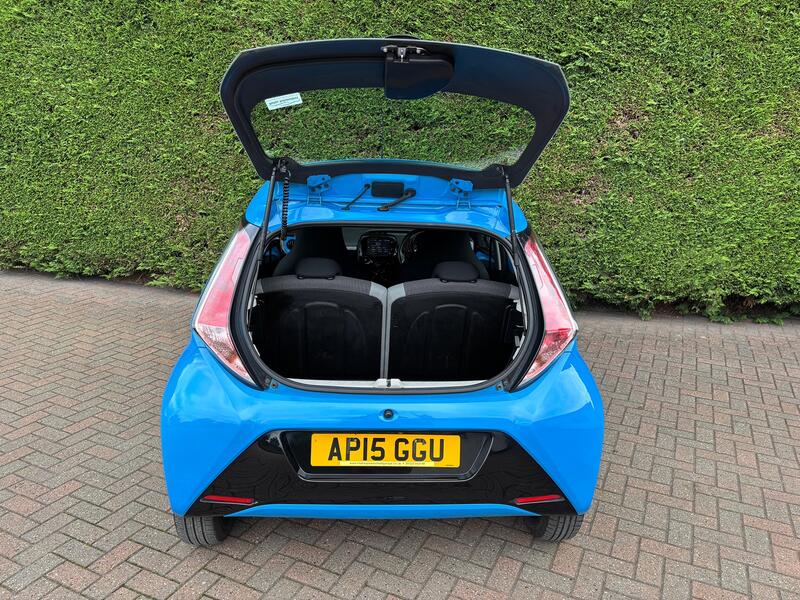 TOYOTA AYGO