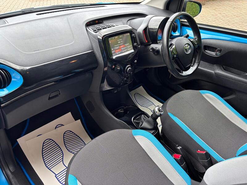 TOYOTA AYGO