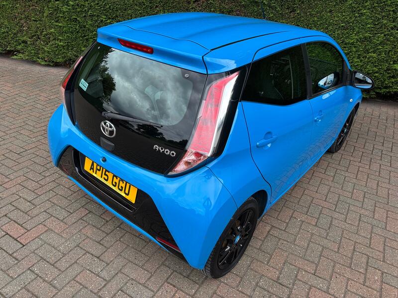 TOYOTA AYGO
