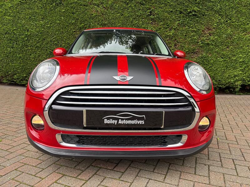 MINI HATCH