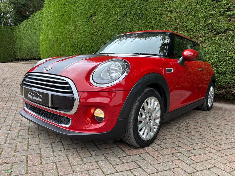 MINI HATCH