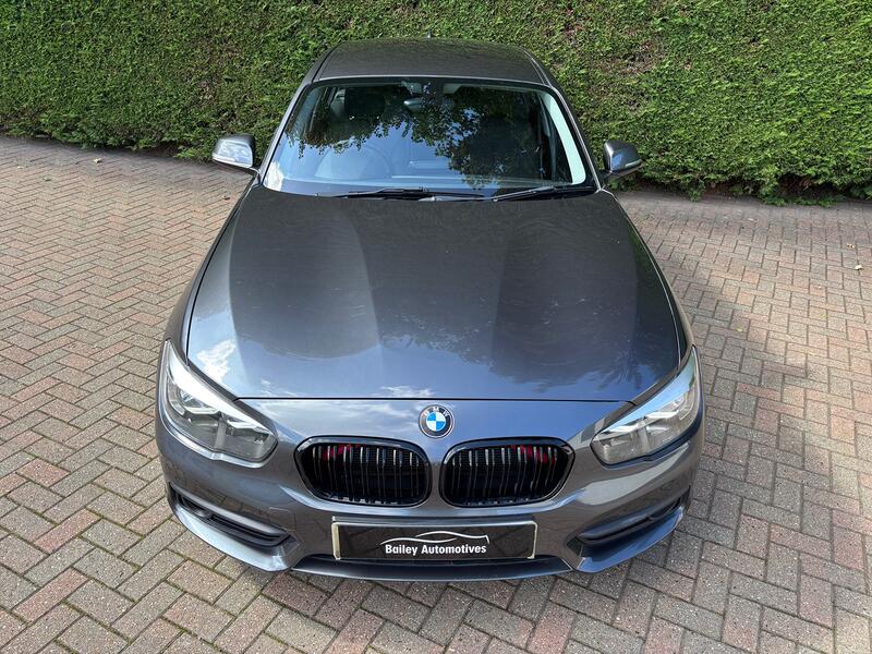 BMW 1 SERIES