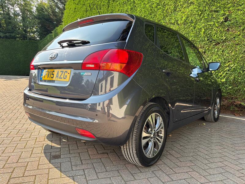 KIA VENGA