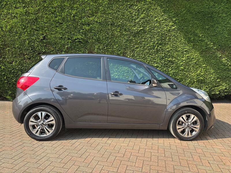 KIA VENGA