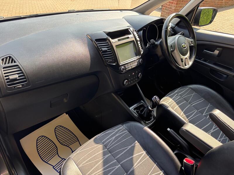 KIA VENGA